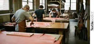 photo d’un atelier de cuir de poisson