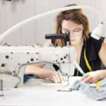 le métier de couturier retoucheur